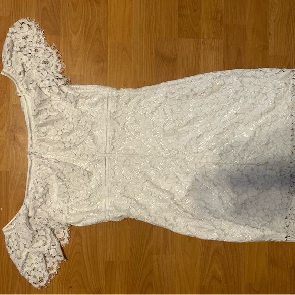 Bebe NWT Elegant White Lace Off-Shoulder Dress - Picture 3 of 5